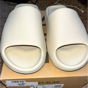 Yeezy Slides